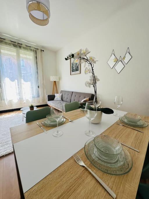 Le Moderne Appartement Charleville-Mézières Buitenkant foto